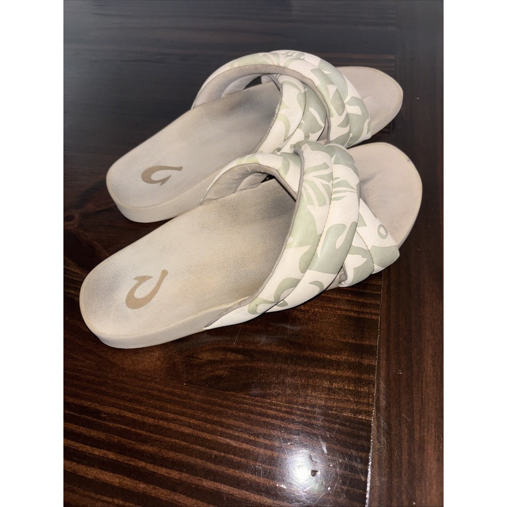 OluKai Women Hila Sandal Bubbly/Puka Sz 7 Puffy Slide Flip Flop Shoe Beach Pool
